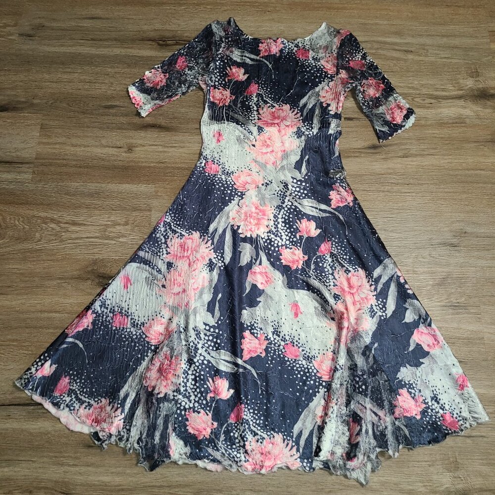 Komarov size S Crinkle Fit Flare A-line Floral Dress Short Lace sleeve